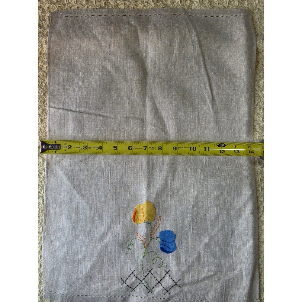 Vintage Hand Embroidered Linen Tea Towel Floral Oatmeal Hemstitched 13x20 - Picture 4 of 4
